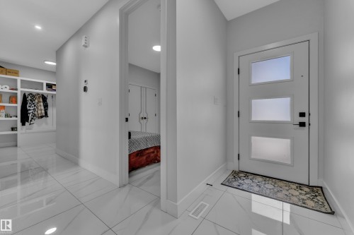 136 30 Street, Edmonton, AB 