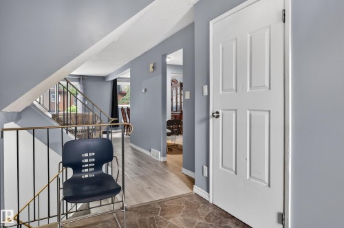 Sitting room - 13445 40 Street Nw, Edmonton, AB 