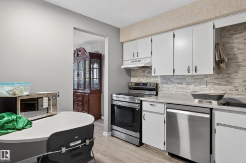 Kitchen - 13445 40 Street Nw, Edmonton, AB 