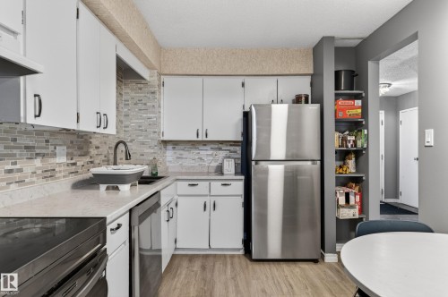 Kitchen - 13445 40 Street Nw, Edmonton, AB 