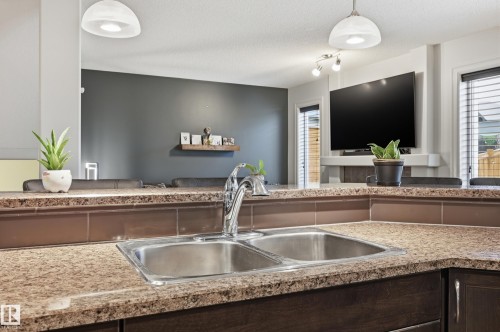 49 Navajo Ln, Fort Saskatchewan, AB 