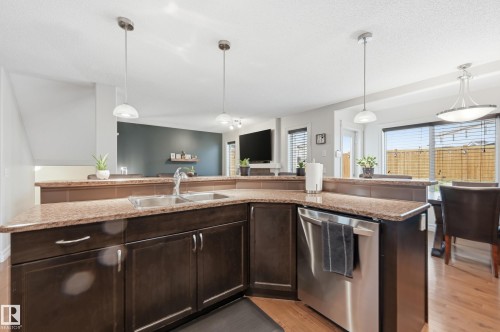 49 Navajo Ln, Fort Saskatchewan, AB 
