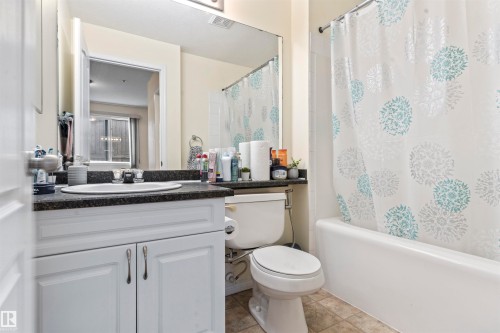 117 111 Edwards Drive, Edmonton, AB - Indoor Photo Showing Bathroom