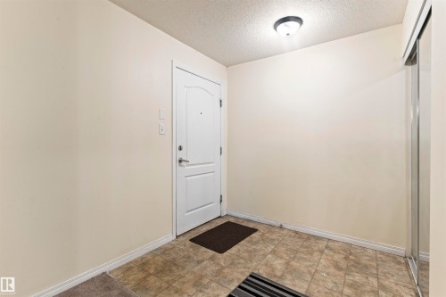 117 111 Edwards Drive, Edmonton, AB - Indoor Photo Showing Other Room