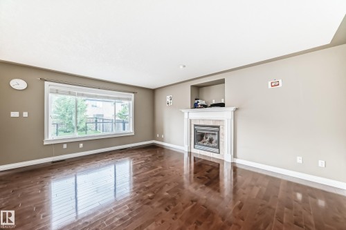 Living room - 5308 164 Avenue, Edmonton, AB 