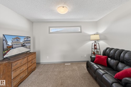 934 Berg Place, Leduc, AB 