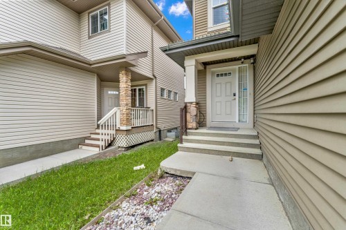 Exterior entry - 5432 20 Avenue, Edmonton, AB 