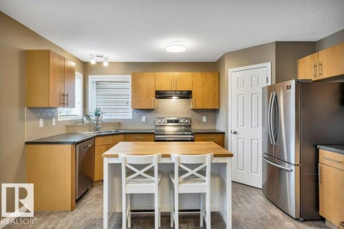 7685 Schmid Crescent, Edmonton, AB 