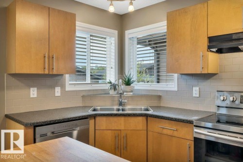 7685 Schmid Crescent, Edmonton, AB 