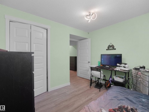9055 Cooper Link Link, Edmonton, AB 