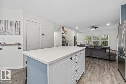 12122 17 Avenue, Edmonton, AB - Indoor Photo Showing Kitchen