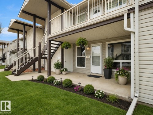 9345 172 Street  Edmonton, AB T5T 3C3