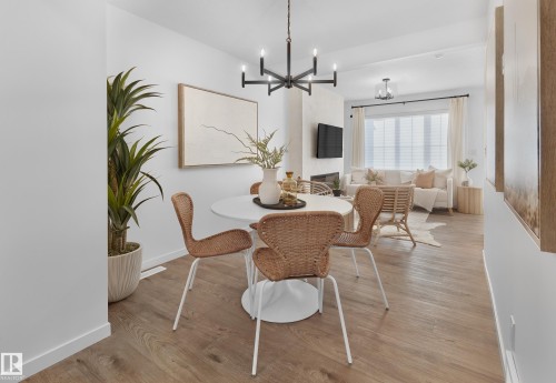 #18 3705 141 St Sw, Edmonton, AB - Indoor Photo Showing Dining Room