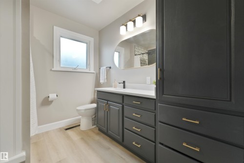 13427 111 Street, Edmonton, AB 