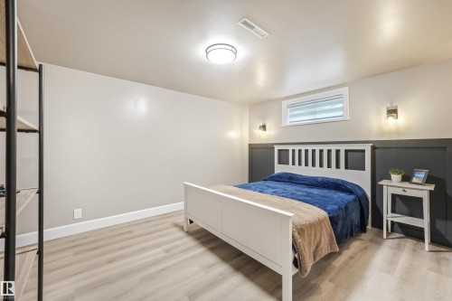13427 111 Street, Edmonton, AB 