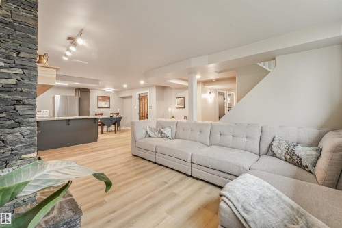 13427 111 Street, Edmonton, AB 