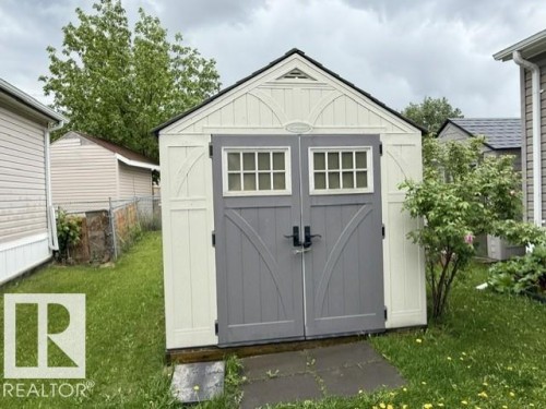221 Oak Wood Drive, Edmonton, AB 