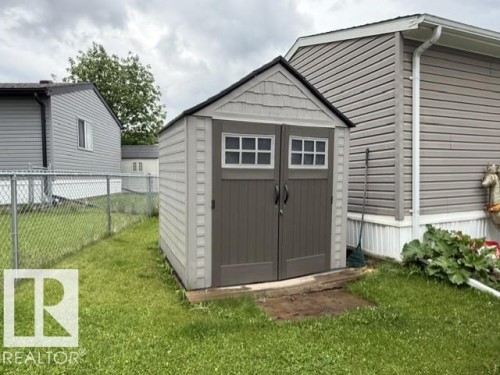 221 Oak Wood Drive, Edmonton, AB 