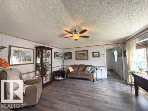 221 Oak Wood Drive, Edmonton, AB 