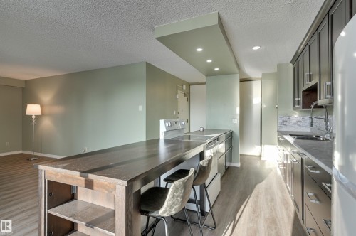1003 10155 114 Street, Edmonton, AB 