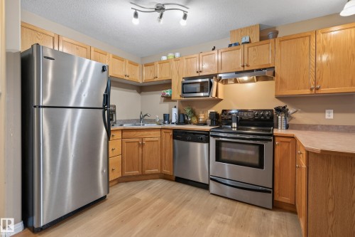 321 7511 171 Street, Edmonton, AB 