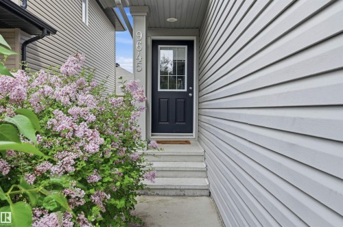 9645 Simpson Place, Edmonton, AB 