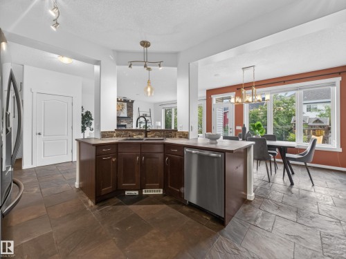 205 Sheppard Court, Edmonton, AB 