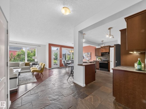 205 Sheppard Court, Edmonton, AB 