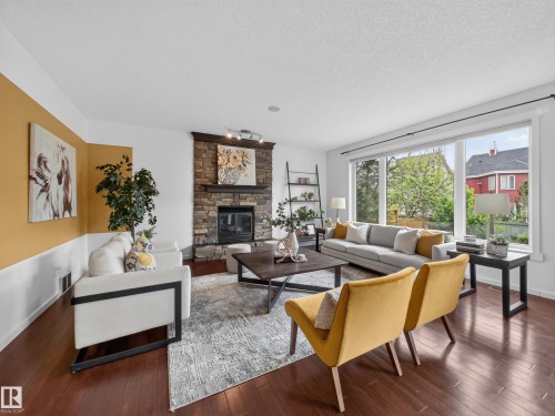 205 Sheppard Court, Edmonton, AB 