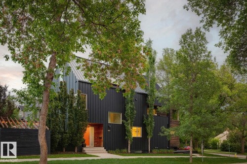 10958 80 Avenue, Edmonton, AB 