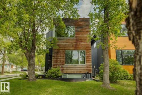 10958 80 Avenue, Edmonton, AB 