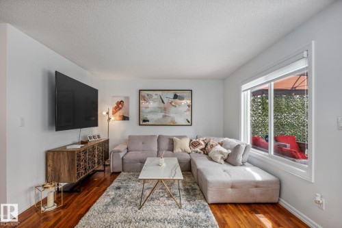 4912 213 Street, Edmonton, AB 
