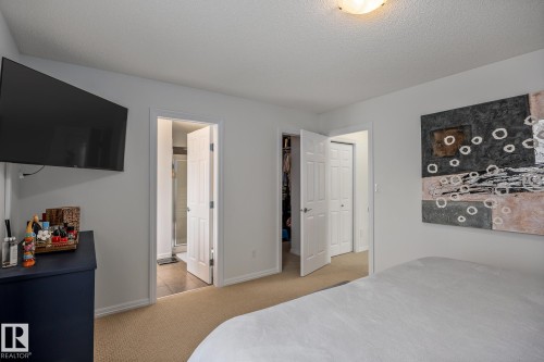 4912 213 Street, Edmonton, AB 