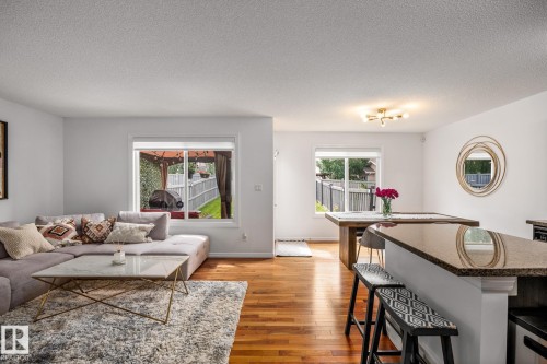 4912 213 Street, Edmonton, AB 