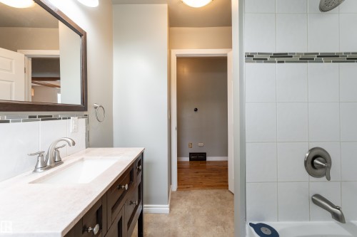 7528 82 Avenue, Edmonton, AB 