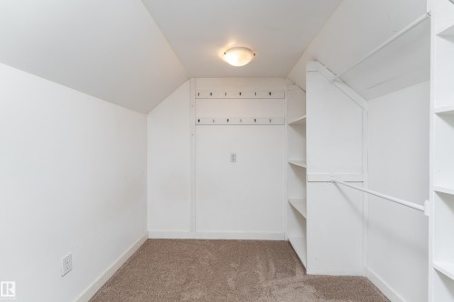 7528 82 Avenue, Edmonton, AB 