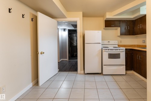 7528 82 Avenue, Edmonton, AB 
