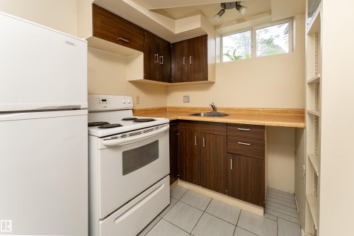 7528 82 Avenue, Edmonton, AB 