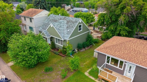 7528 82 Avenue, Edmonton, AB 