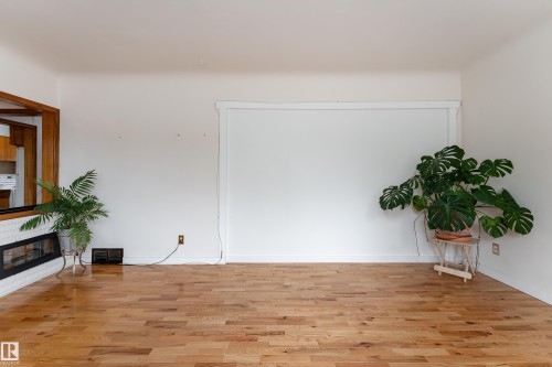 7528 82 Avenue, Edmonton, AB 