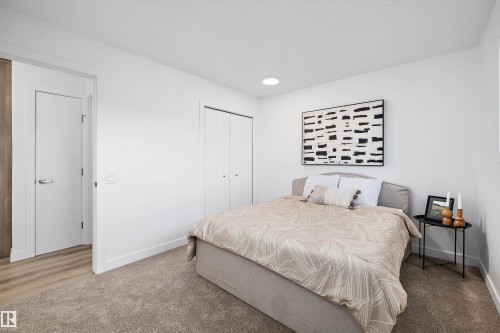 7004 93 Avenue, Edmonton, AB 