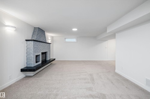 7004 93 Avenue, Edmonton, AB 