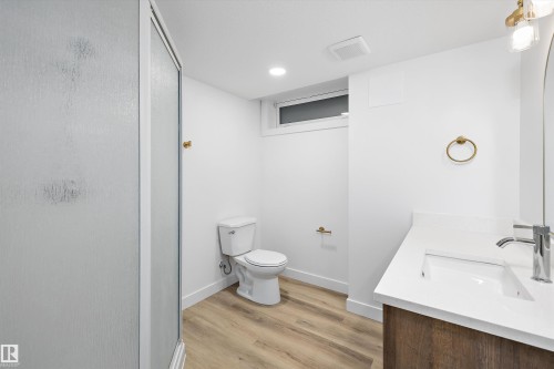 7004 93 Avenue, Edmonton, AB 