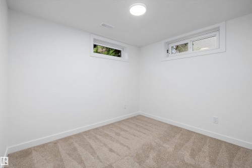 7004 93 Avenue, Edmonton, AB 