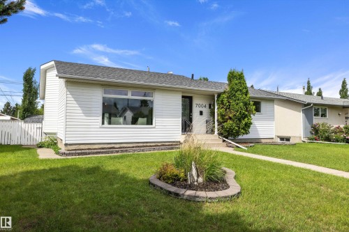 7004 93 Avenue, Edmonton, AB 