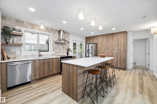 7004 93 Avenue, Edmonton, AB 