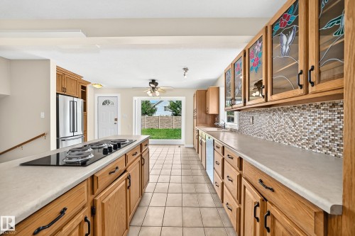 Kitchen - 18636 71 Avenue, Edmonton, AB 