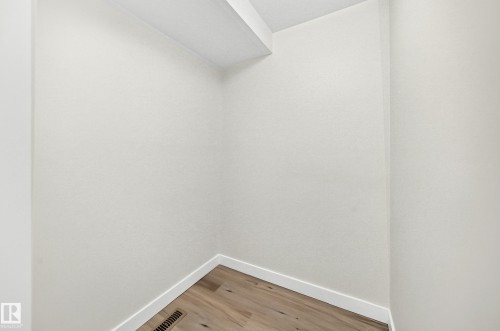 Image quality insufficient for description - 18636 71 Avenue, Edmonton, AB 