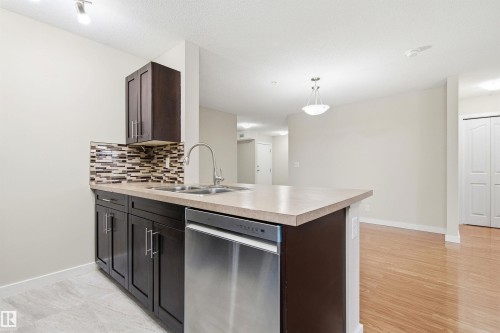 120 534 Watt Boulevard, Edmonton, AB 