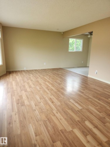 4203 42 Avenue, Leduc, AB 